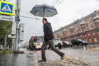 Сильный ливень прошел по центру Новосибирска 4 июля