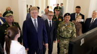 Полпред президента посетил поликлинику и Дом офицеров в Иркутске