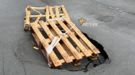 Провал в асфальте обнаружили в Новосибирске за Сибирским Моллом