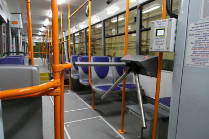 Турникеты заменят кондукторов в трамваях Новосибирска