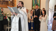 Новосибирский священник обвенчал пару на французском языке