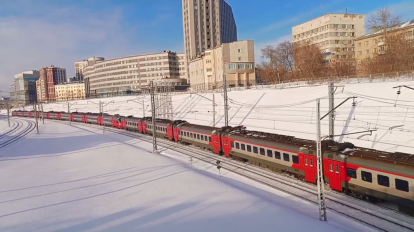 Самая длинная электричка в России курсирует в Новосибирской области