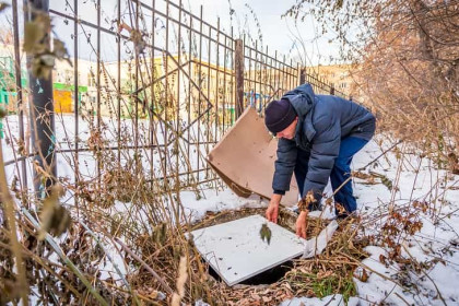 Школьнице заплатили 36 490 рублей за падение в колодец под Новосибирском