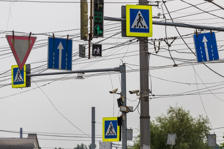 Освободить от проводов небо над Новосибирском распорядился Андрей Травников