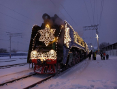 Паровоз «Генерал» в гирляндах доставит поезд Деда Мороза в Новосибирск