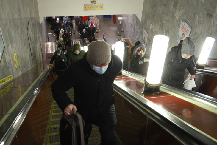 Полиция ловит нигилистов в Новосибирском метро
