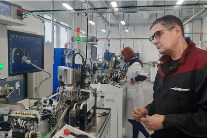 Новосибирский завод «Оксид» оборонно-промышленного комплекса нарастил выпуск продукции по нацпроекту