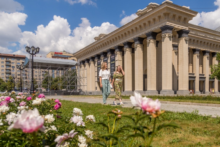 О снятых в Новосибирске фильмах рассказали жителям столицы Сибири