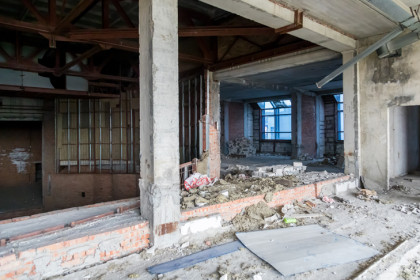 Детям в заброшенном доме потребовалась помощь спасателей Новосибирска