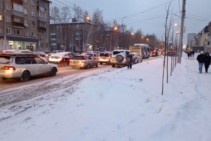 Пробки в 9 баллов сковали Новосибирск вечером 15 ноября