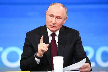 Более 1,7 миллиона обращений поступило от россиян на прямую линию с Путиным