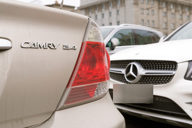 Житель Новосибирска продал «Тойоту Камри» и лишился 2,8 млн рублей