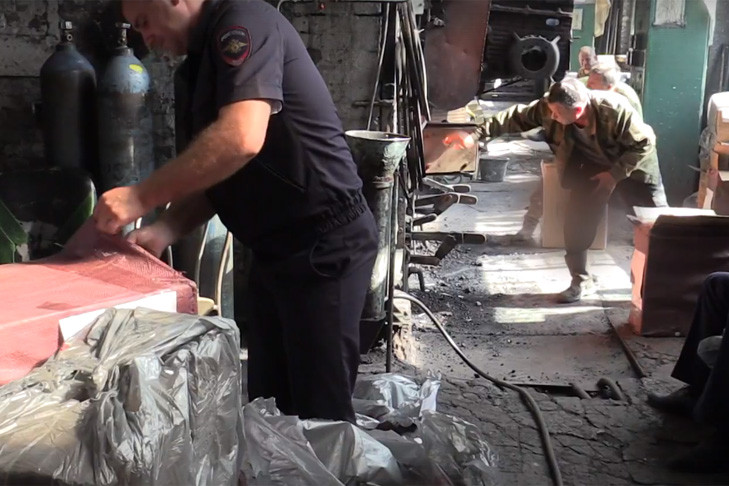 Более тонны поддельных сигарет сожгли в Новосибирске