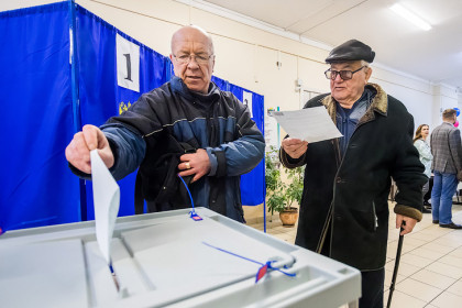 Рекордную явку на выборах в Новосибирской области объяснил политолог Иванов
