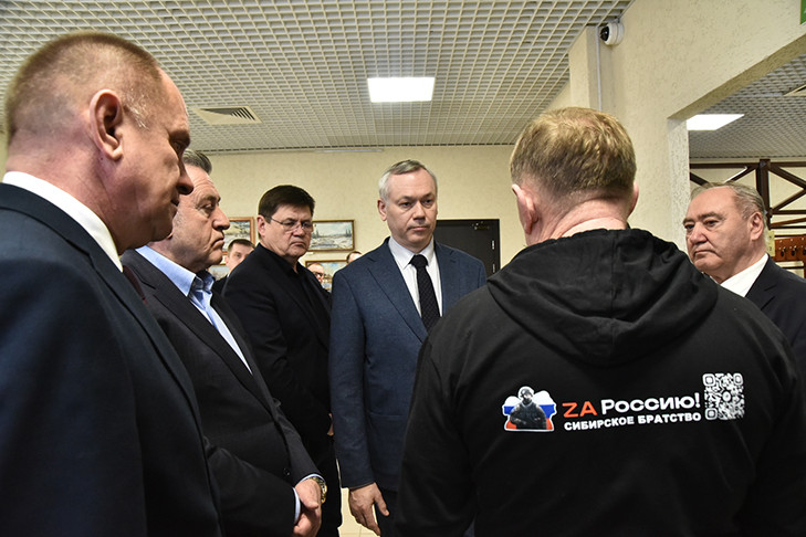 Андрей Травников провёл в районах встречи с участниками СВО