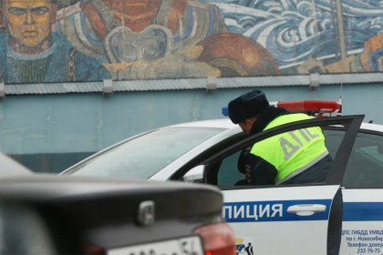 В Новосибирске под стражу за взятку заключен высокопоставленный сотрудник ДПС