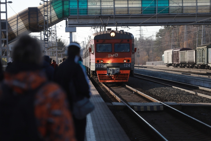 Неделя опозданий – расписание электричек изменили из-за ремонта пути в Новосибирске