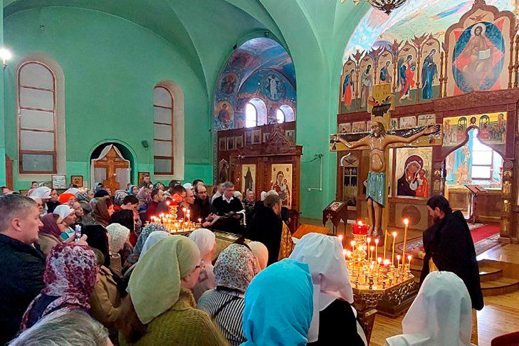 Молебны об алкоголиках и наркоманах пройдут в День трезвости в Новосибирске