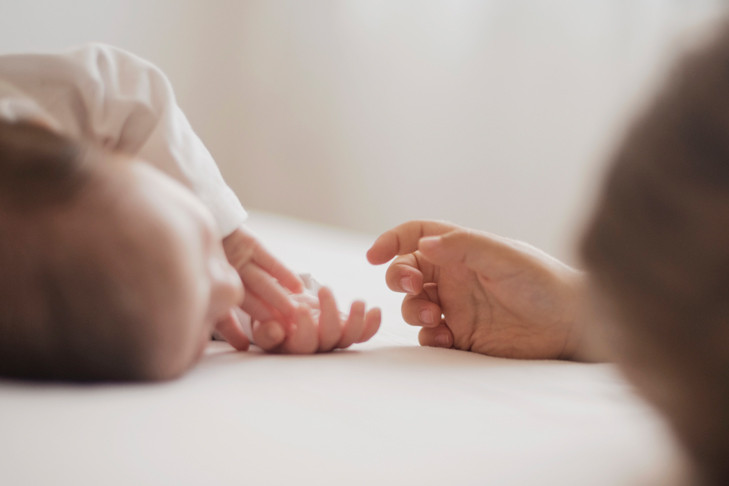 Мамин голос сотворил чудо с девочкой весом 950 граммов в Новосибирске