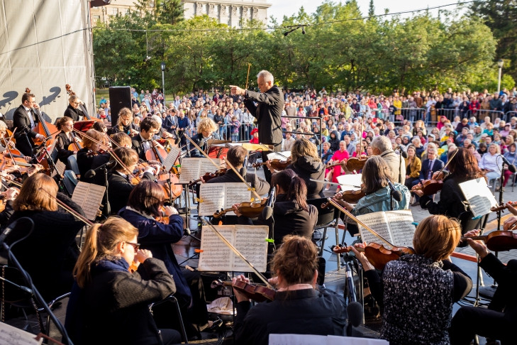 «Ленинградской» симфонией Шостаковича в День памяти и скорби почтили новосибирцы память павших в годы войны