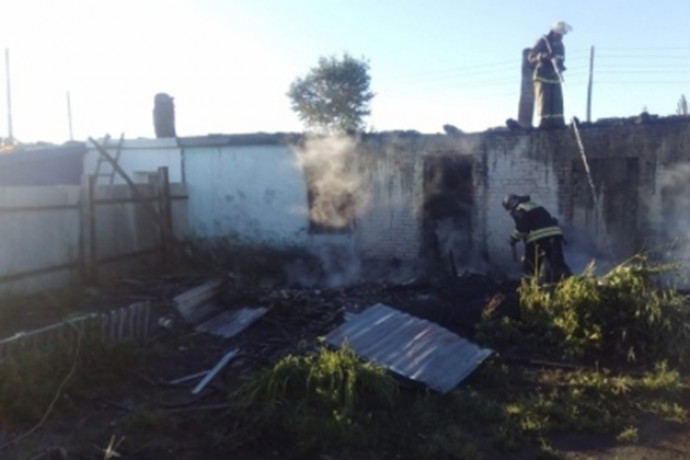 Мать и трое детей погибли при пожаре в Новосибирской области