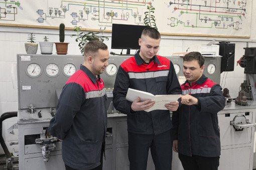 Добро пожаловать в «Локотех», молодежь!