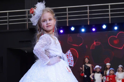 Шестилетняя Вероника из Новосибирска стала самой красивой девочкой в Сибири