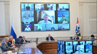 Губернатор Травников поручил заправлять грузовики на отдельных АЗС