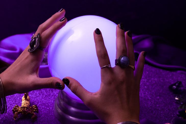 Ведьму осудят за «отворот» от уголовного преследования под Новосибирском