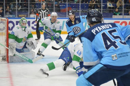 Четыре часа мучений: ХК «Сибирь» обыграл «Салават Юлаев» и сократил отставание в серии плей-офф
