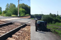 В Новосибирской области водитель автомобиля столкнулся с поездом и выжил