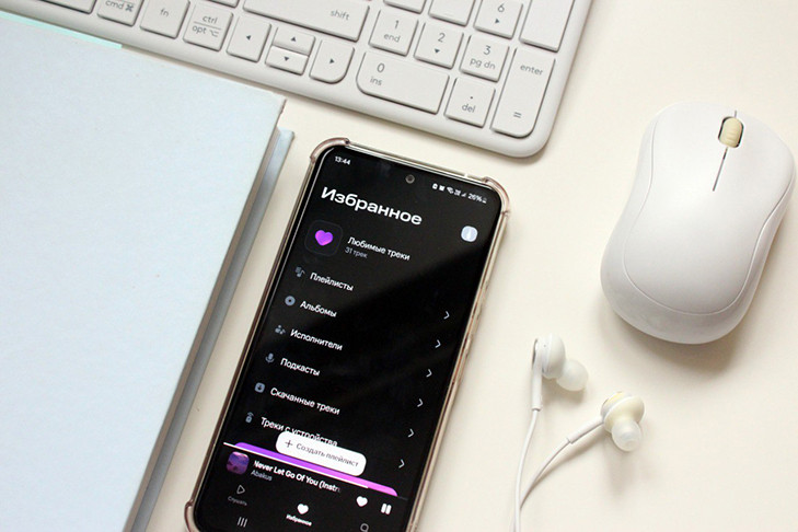 Павел Прилучный, Женя Трофимов и русский хоррор: что смотрели, читали и слушали новосибирцы этим летом