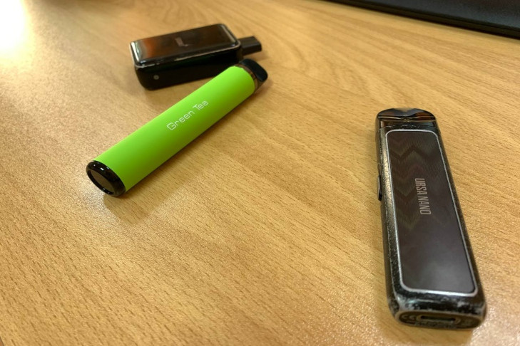 Токсиколог Сиворонов сообщил новосибирским вейперам о риске остаться без кожи