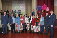 Депутат Законодательного собрания Новосибирской области поздравил в Венгерово мастеров машинного доения