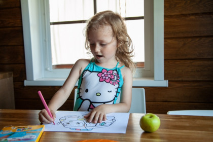 О трудностях в обучении школьников из-за гаджетов рассказала педиатр Михайлова