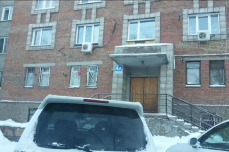 Мужчина зарезал соседку в новогоднюю ночь в Новосибирске