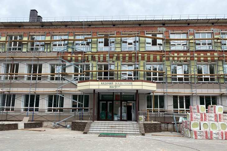 Шесть объектов образования в Новосибирской области капитально отремонтируют в 2024 году