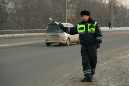 Новосибирца отправили в колонию за попытку откусить нос сотруднику ГАИ