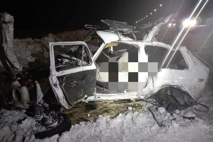 Молодой водитель ВАЗа погиб в ДТП с грузовиком в Убинском районе