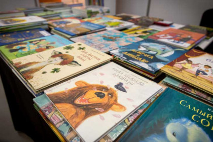 Библиотеки Новосибирска и Донецка решили сотрудничать и приучать молодежь к чтению
