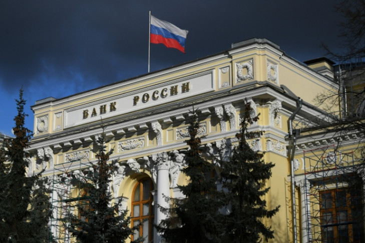 Финанссовая система России стабилизируется-Цетробанк смягчил ограничения на покупку валюты