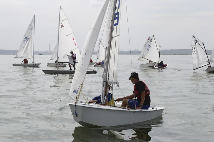 От штиля до шторма: названы победители Сибирской парусной регаты-2025