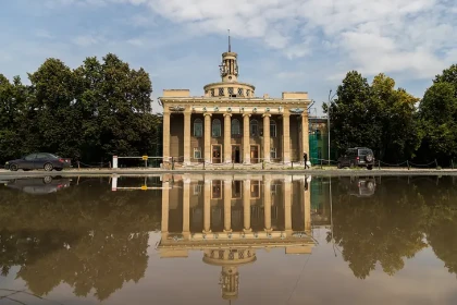АН-2 и 12 пустых аэродромов: следы малой авиации СССР нашли в Новосибирске