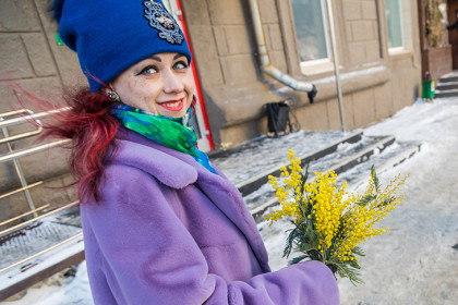 8 Марта-2025: смешные поздравления, новые открытки и прикольные стихи для любимых