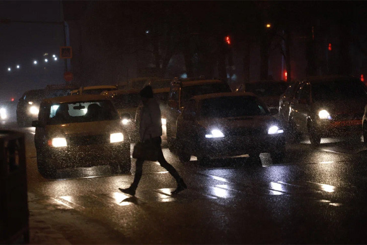 Новосибирск стоит: 9-балльные заторы парализовали дороги города