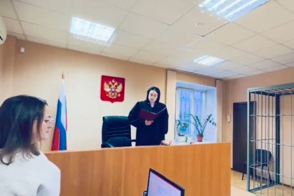 Топ-менеджера «дочки» Росатома отправили в СИЗО за взятки руководству НЗХК