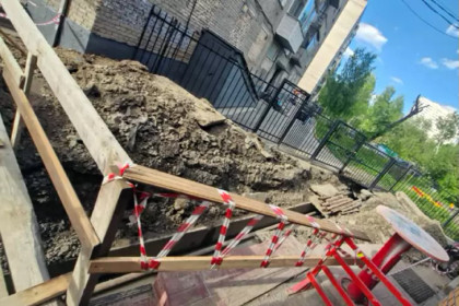 Жительница Новосибирска получит 1 млн за смерть 17-летнего внука в яме
