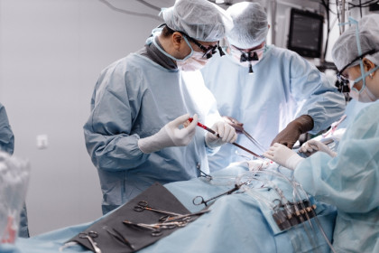 Операцию миоэктомии через миниразрез впервые в России сделали в Новосибирске