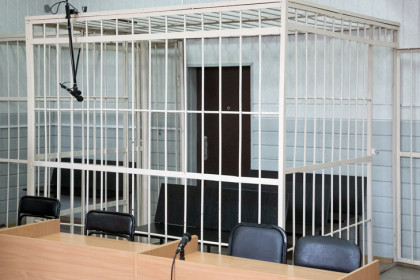 Сына протоирея Новопашина приговорили к колонии за мошенничество в Новосибирске