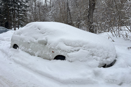 Застрял — звони: снегопады повысили спрос на эвакуацию транспорта в Новосибирской области